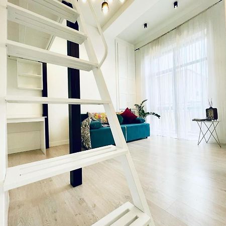 Европейский Остров В Алматы Almaty Ngoại thất bức ảnh
